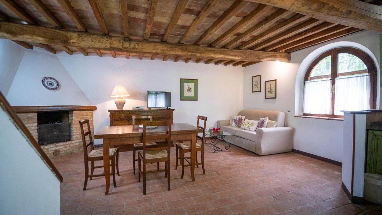 Poggio Al Palio Aparthotel San Lorenzo a Merse Екстериор снимка